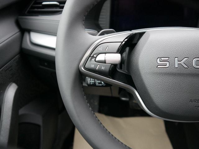 Skoda Octavia Combi Selection 2.0 TDI DSG Selection*ACC*NAVI*PDC*LED*SHZ*AHK-SCHWENKBAR*TEMPOMAT 