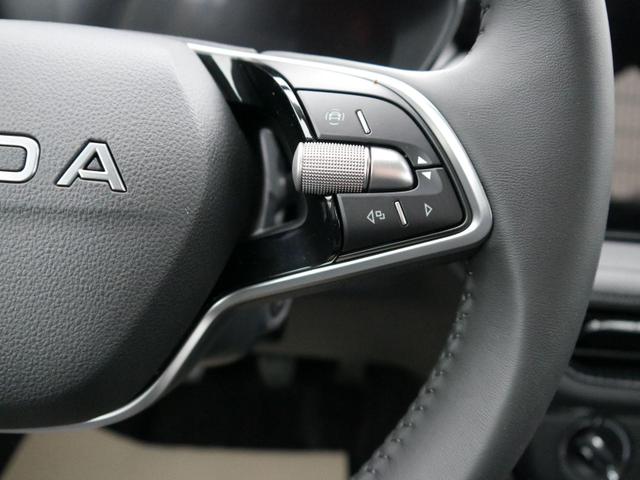 Fabia Selection 1.0 TSI *PDC-HI*LED*SHZ*NAVI-&Uuml;BER-SMARTLINK*KLIMA*BLUETOOTH 