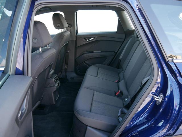 Audi Q4 e-tron 40 E-TRON*PDC-HINTEN*KEYLESS-GO*NAVI*LED*3-ZONE KLIMA* 