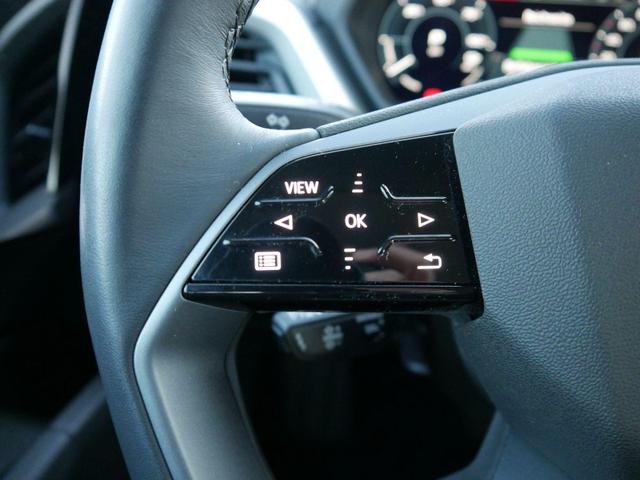 Audi Q4 e-tron 40 E-TRON*PDC-HINTEN*KEYLESS-GO*NAVI*LED*3-ZONE KLIMA* 