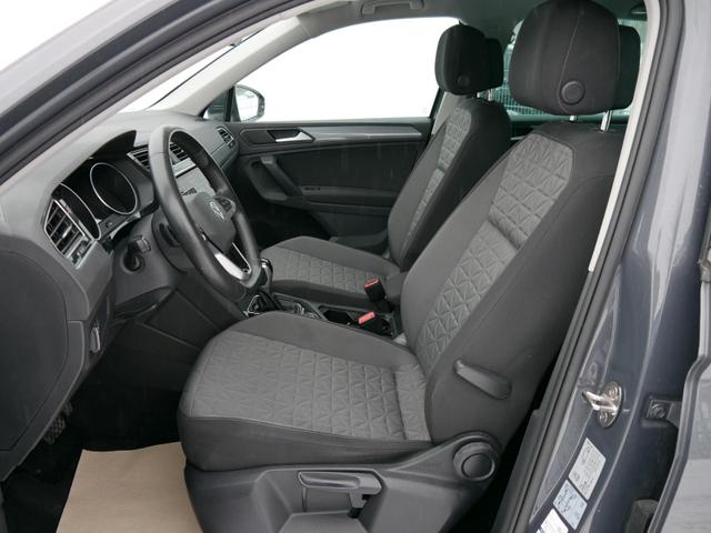 Volkswagen Tiguan LIFE 2.0 TDI DPF DSG 4M LIFE*AHK*ACC*ALLRAD*LED* NAVI*PDC*WINTERPAKET*TEMPOMAT* 