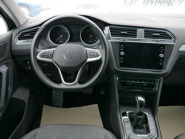 Volkswagen Tiguan LIFE 2.0 TDI DPF DSG 4M LIFE*AHK*ACC*ALLRAD*LED* NAVI*PDC*WINTERPAKET*TEMPOMAT* 