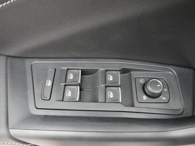 Volkswagen T-Roc Style 1,5 TSI DSG*AHK*ACC*MATRIX-LED*SHZ*PDC*KAMERA*TEMPOMAT*19-ZOLL 