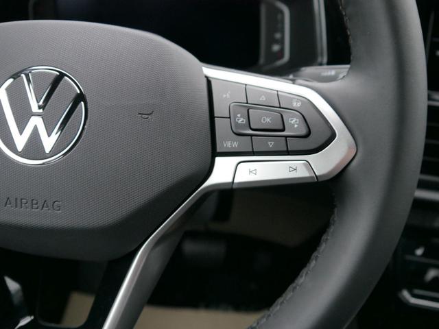 Volkswagen T-Roc Style 1,5 TSI DSG*AHK*ACC*MATRIX-LED*SHZ*PDC*KAMERA*TEMPOMAT*19-ZOLL 