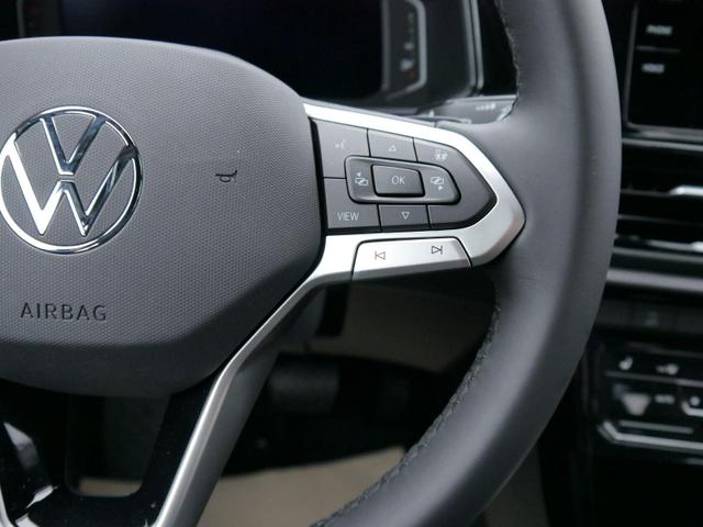 Volkswagen T-Roc Style 1,5 TSI DSG*AHK*ACC*MATRIX-LED*SHZ*PDC*KAMERA*TEMPOMAT*19-ZOLL 