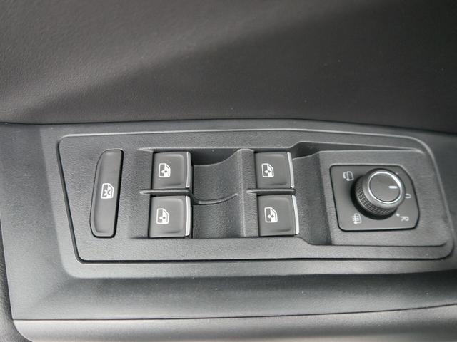 Volkswagen T-Roc Style 1,5 TSI DSG*AHK*ACC*MATRIX-LED*SHZ*PDC*KAMERA*TEMPOMAT*19-ZOLL 
