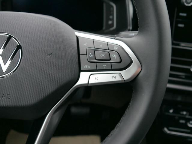 Volkswagen T-Roc Style 1,5 TSI DSG*AHK*ACC*MATRIX-LED*SHZ*PDC*KAMERA*TEMPOMAT*19-ZOLL 