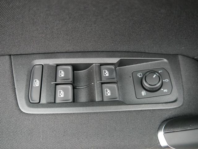 Volkswagen Touran Comfortline 1.5 TSI COMFORTLINE*ACC*NAVI*KESSY*3-ZONE KLIMAAUTOMATIK*RFK*WINTERPAKET* 