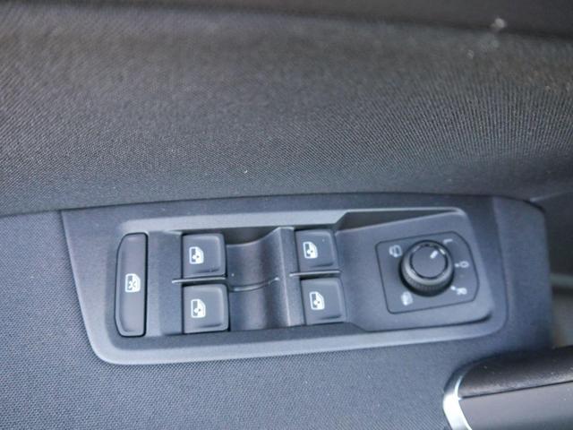 Volkswagen Touran Comfortline 1.5 TSI DSG COMFORTLINE*NAVI*ACC*PDC*LED*SHZ*KAMERA*7-SITZER*17-ZOLL 