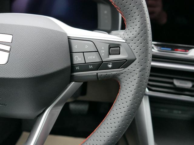 Seat Leon FR 2.0 TDI DSG DSG*KAMERA*ACC*TEMPOMAT*NAVI*3-ZONE KLIMAAUTOMATIK*VIRTUAL COCKPIT* 