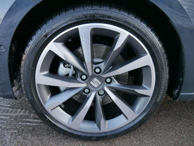 Seat Leon Sportstourer FR 1.5 eTSI Kombi DSG*AHK-SCHWENKBAR*NAVI*TEMPOMAT*3-ZONE KILMAAUTOMATIK 