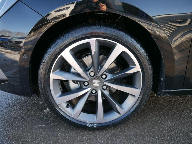 Seat Leon Sportstourer FR 1.5 eTSI Kombi DSG*AHK-SCHWENKBAR*NAVI*TEMPOMAT*3-ZONE KILMAAUTOMATIK 