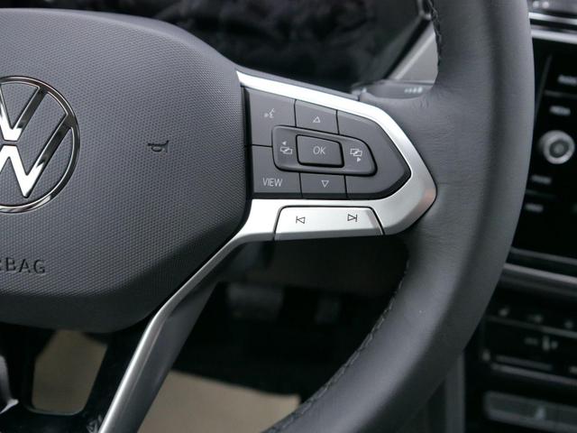 Touran Comfortline 2.0 TDI COMFORTLINE*NAVI*TEMPOMAT*KESSY*RFK*SHZ*3-ZONE KLIMAAUTOMATIK* 