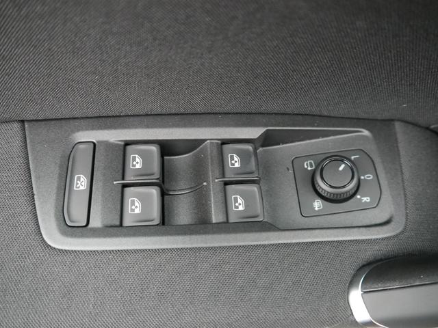 Volkswagen Touran Comfortline 1.5 TSI COMFORTLINE*TEMPOMAT*NAVI*RFK*VIRTUAL COCKPIT*SHZ*BLUETOOTH*3-ZONE KLIMAAUTOMATIK* 