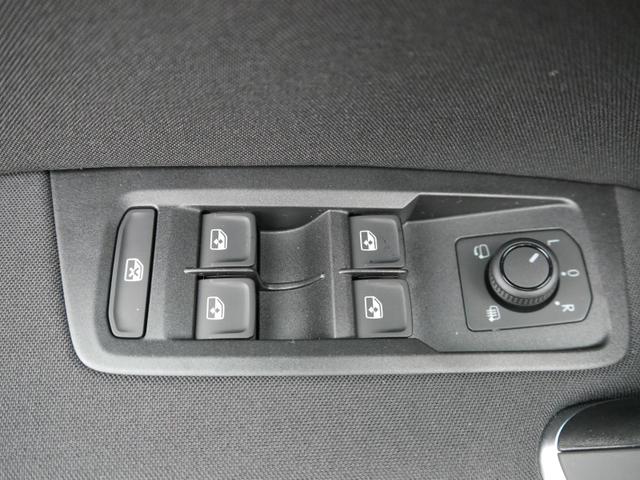 Volkswagen Touran Comfortline 1.5 TSI DSG COMFORTLINE*NAVI*ACC*PDC*LED*SHZ*KAMERA*7-SITZER*17-ZOLL 