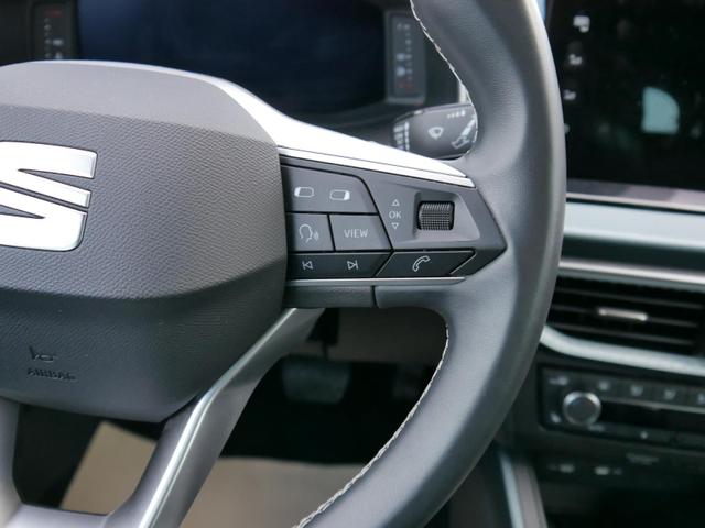 Arona Xperirnce 1.5 TSI DSG Xperirnce*NAVI*ACC*LED*PDC*KAMERA*SHZ*TEMPOMAT*18-ALU 