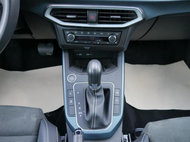 Arona Xperirnce 1.5 TSI DSG Xperirnce*NAVI*ACC*LED*PDC*KAMERA*SHZ*TEMPOMAT*18-ALU 