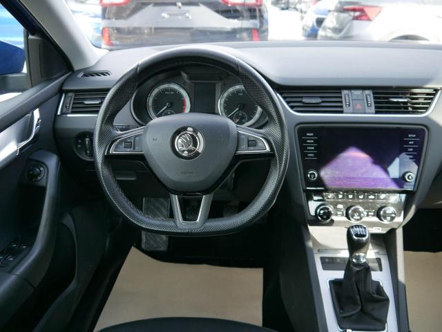 Skoda Octavia Combi Ambition 1.4 TSI PLUS * LIKE PDC SHZG TEMPOMAT KLIMAAUTOMATIK 