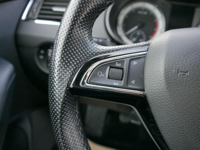 Skoda Octavia Combi Ambition 1.4 TSI PLUS * LIKE PDC SHZG TEMPOMAT KLIMAAUTOMATIK 