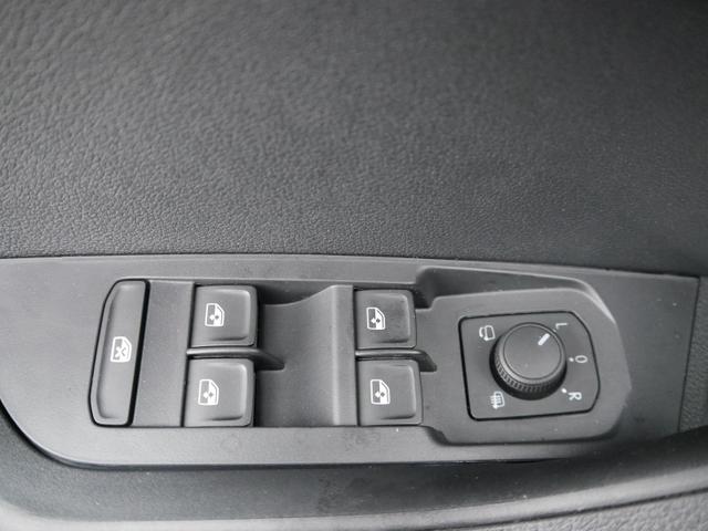 Skoda Karoq Sportline 2.0 TSI 4x4 DSG DSG*KESSY*TEMPOMAT*PDC-HINTEN*SMARTLINK*LED* 