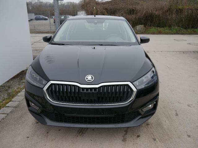 Skoda Fabia Selection 1.0 TSI *PDC-HI*LED*SHZ*NAVI-&Uuml;BER-SMARTLINK*KLIMA*BLUETOOTH 