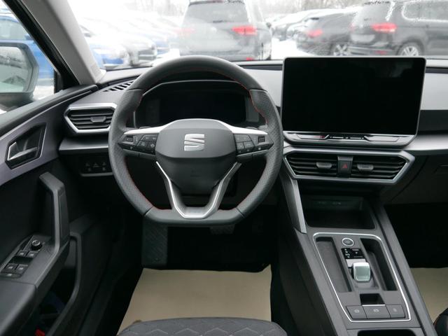 Seat Leon FR 2.0 TDI DSG*RFK*NAVI*TEMPOMAT*TRAVEL ASSIST* FULL LINK* KEYLESS-GO* 