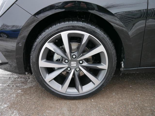 Seat Leon FR 2.0 TDI DSG*RFK*NAVI*TEMPOMAT*TRAVEL ASSIST* FULL LINK* KEYLESS-GO* 