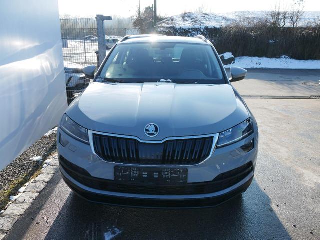 Skoda Karoq Ambition 1.5 TSI * WINTERPAKET LED PARKTRONIC KLIMAAUTOMATIK SMARTLINK 