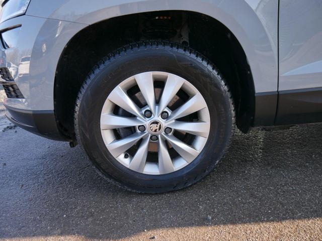 Skoda Karoq Ambition 1.5 TSI * WINTERPAKET LED PARKTRONIC KLIMAAUTOMATIK SMARTLINK 