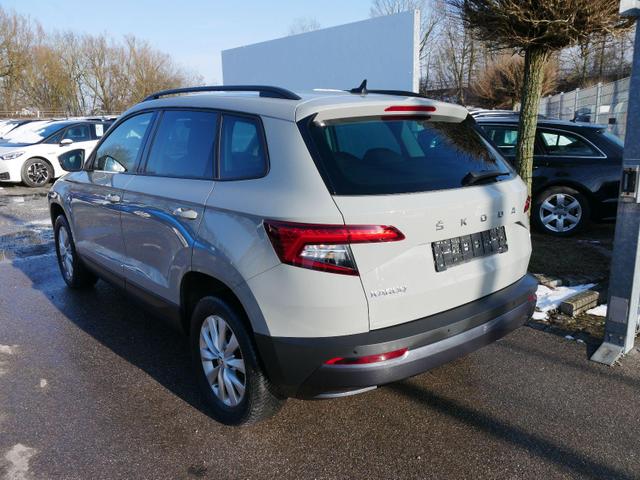 Skoda Karoq Ambition 1.5 TSI * WINTERPAKET LED PARKTRONIC KLIMAAUTOMATIK SMARTLINK 