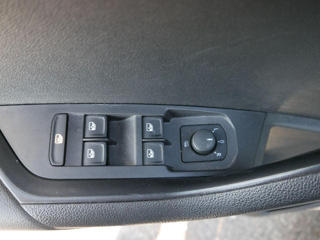 Skoda Karoq Ambition 1.5 TSI * WINTERPAKET LED PARKTRONIC KLIMAAUTOMATIK SMARTLINK 