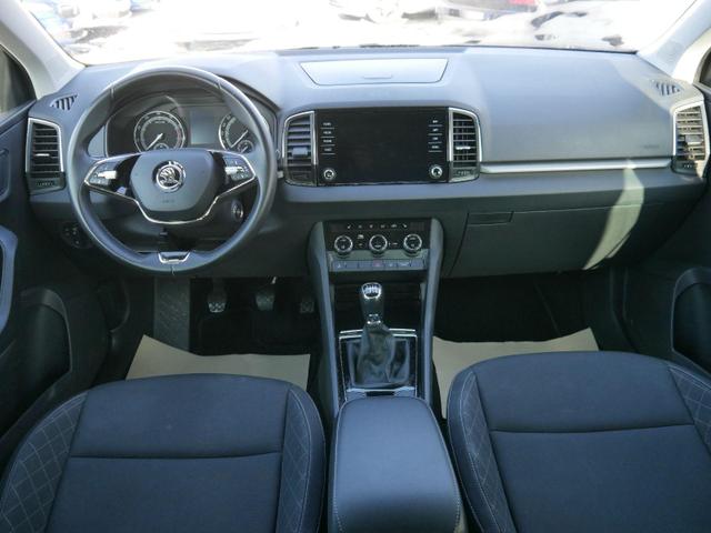 Skoda Karoq Ambition 1.5 TSI * WINTERPAKET LED PARKTRONIC KLIMAAUTOMATIK SMARTLINK 