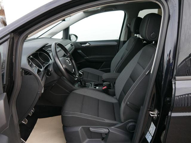 Volkswagen Touran 1.5 TSI ACT Comfortline Comfortline*NAVI*PDC-HINTEN*SHZ*WINTERPAKET*SMARTLINK*BLUETOOTH* 