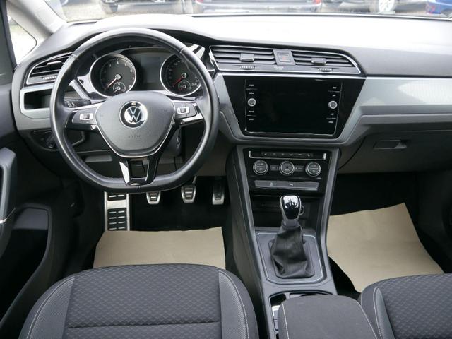 Volkswagen Touran 1.5 TSI ACT Comfortline Comfortline*NAVI*PDC-HINTEN*SHZ*WINTERPAKET*SMARTLINK*BLUETOOTH* 