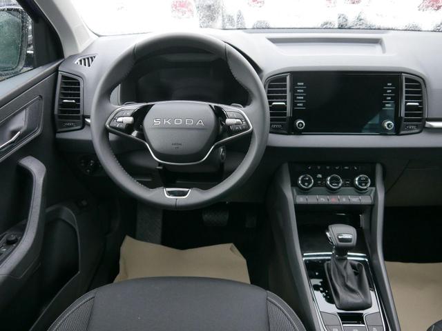 Skoda Karoq Jahre Edoniti Selection 130 Edition 1,5 TSI DSG*NAVI-&Uuml;BER-SMARTLINK*PDC*KAMERA*LED*SHZ*TEMPOMAT 