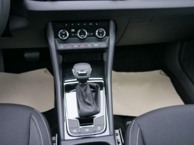 Skoda Karoq Jahre Edoniti Selection 130 Edition 1,5 TSI DSG*NAVI-&Uuml;BER-SMARTLINK*PDC*KAMERA*LED*SHZ*TEMPOMAT 
