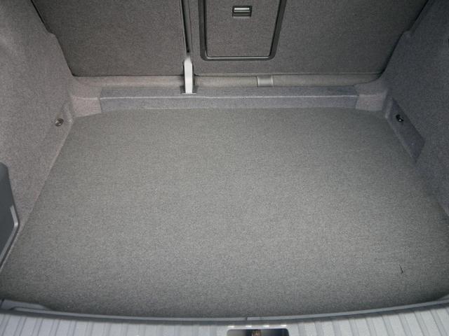 Skoda Karoq Jahre Edoniti Selection 130 Edition 1,5 TSI DSG*NAVI-&Uuml;BER-SMARTLINK*PDC*KAMERA*LED*SHZ*TEMPOMAT 