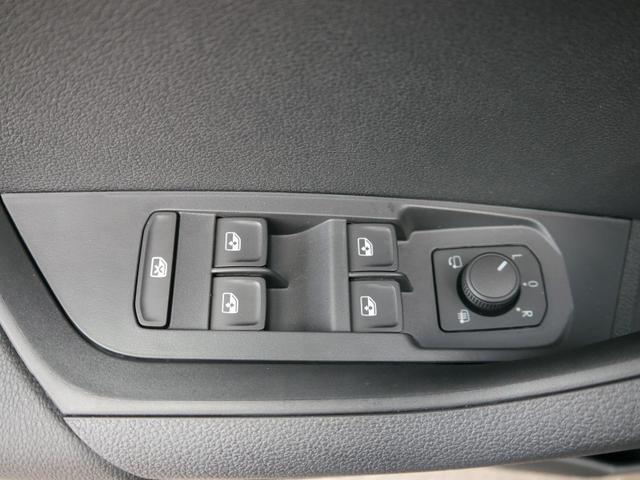 Skoda Karoq Jahre Edoniti Selection 130 Edition 1,5 TSI DSG*NAVI-&Uuml;BER-SMARTLINK*PDC*KAMERA*LED*SHZ*TEMPOMAT 