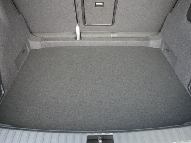 Skoda Karoq Jahre Edoniti Selection 130 Edition 1,5 TSI DSG*NAVI-&Uuml;BER-SMARTLINK*PDC*KAMERA*LED*SHZ*TEMPOMAT 