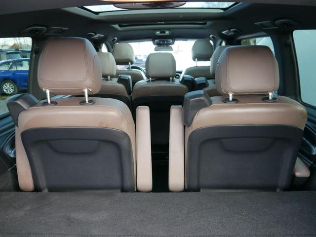 Mercedes-Benz V-Klasse AVANTGARDE Edition V 300d 4M * 9G-TRONIC AMG LINE LEDER PARK-& FAHRASSISTENZPAKET PANORAMA LED AHK 