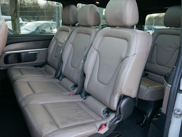 Mercedes-Benz V-Klasse AVANTGARDE Edition V 300d 4M * 9G-TRONIC AMG LINE LEDER PARK-& FAHRASSISTENZPAKET PANORAMA LED AHK 