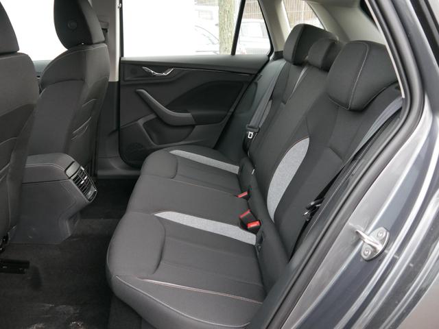 Skoda Kamiq Selection 1.5 TSI DSG*SMARTLINK*LED*PDC-HI*TEMPOMAT*SHZ*KLIMA 