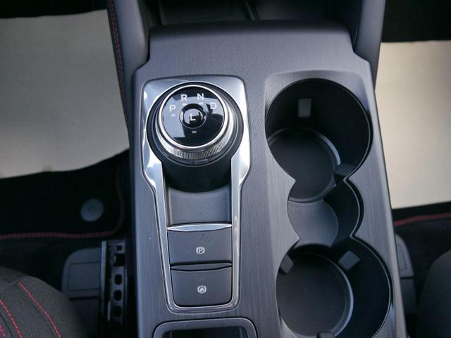 Kuga ST-Line 1.5 EcoBoost 2WD AT ST-Line*NAVI*PDC*KAMERA*LED*SHZ*TEMPOMAT* 18-ZOLL 