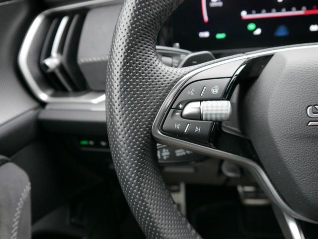 Skoda Kodiaq *NAVI*STANDHEIZUNG*ALCANTARA*TEMPOMAT*RFK*SMARTLINK* 1.5 TSI iV Sportline DSG*NAVI*ALCANTARA*TEMPOMAT*RFK*SMARTLINK*KESSY* 