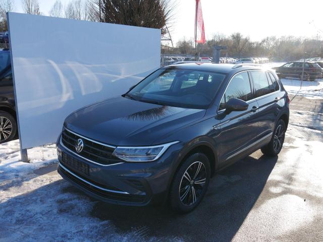 Volkswagen Tiguan LIFE 2.0 TDI DPF DSG 4M * FAHRERASSISTENZ PLUS-& WINTERPAKET AHK LED NAVI PARK ASSIST 
