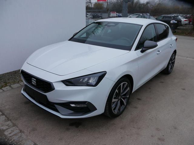 Seat Leon FR 2.0 TDI DSG*RFK*NAVI*TEMPOMAT*TRAVEL ASSIST* FULL LINK* KEYLESS-GO* 