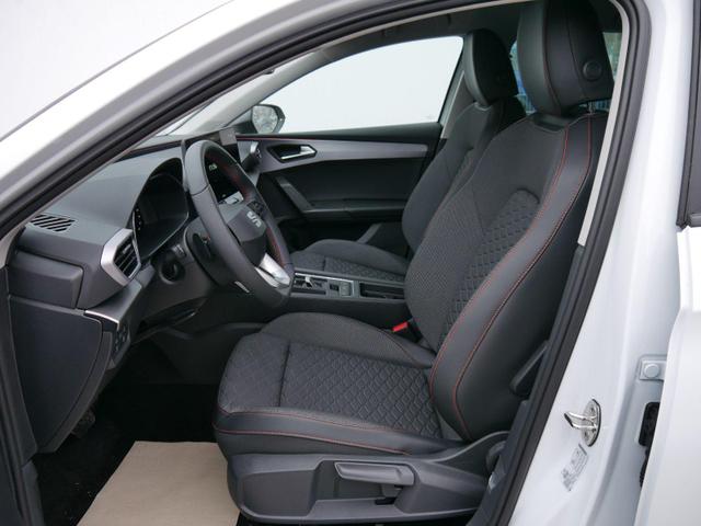 Seat Leon FR 2.0 TDI DSG*RFK*NAVI*TEMPOMAT*TRAVEL ASSIST* FULL LINK* KEYLESS-GO* 