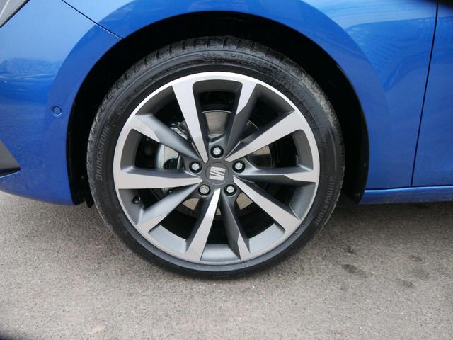 Seat Leon FR 2.0 TDI DSG*RFK*NAVI*TEMPOMAT*TRAVEL ASSIST* FULL LINK* KEYLESS-GO* 