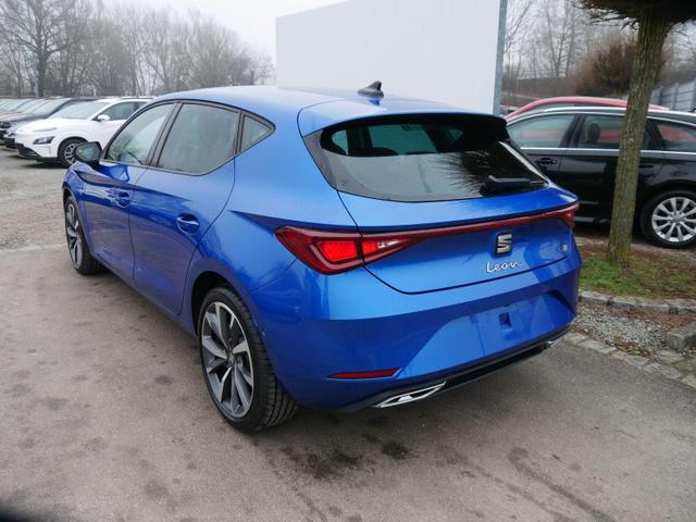 Seat Leon FR 2.0 TDI DSG*RFK*NAVI*TEMPOMAT*TRAVEL ASSIST* FULL LINK* KEYLESS-GO* 