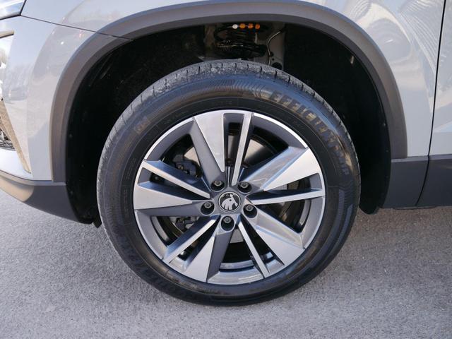 Skoda Karoq Selection TOP PLUS Edition 1,5 TSI DSG*SMARTLINK*LED*PDC*KAMERA*TEMPOMAT*SHZ 